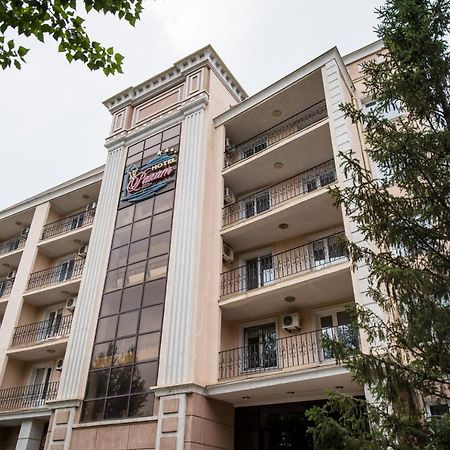 Rakhat Hotel Oral Exteriör bild